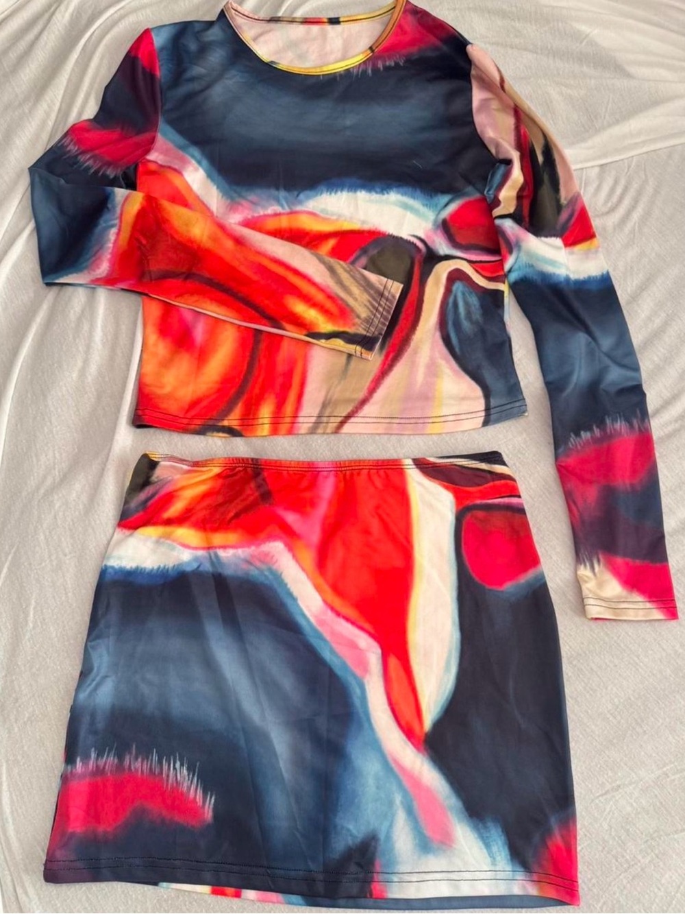 Abstract Multicolor Two-Piece Set - Red, Navy & Cream - Picture 2 of 3